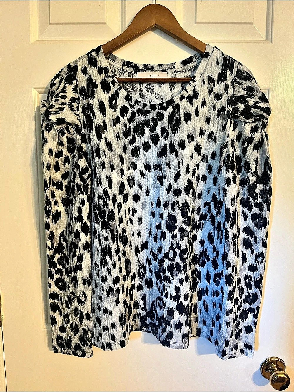 LOFT Leopard Print Puff Sleeve Top Gray & Black XL